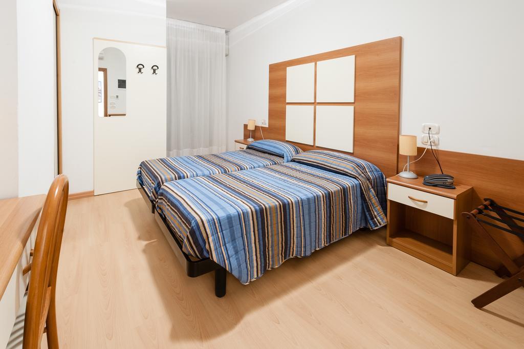 Hotel Garni Losanna Bibione Oda fotoğraf